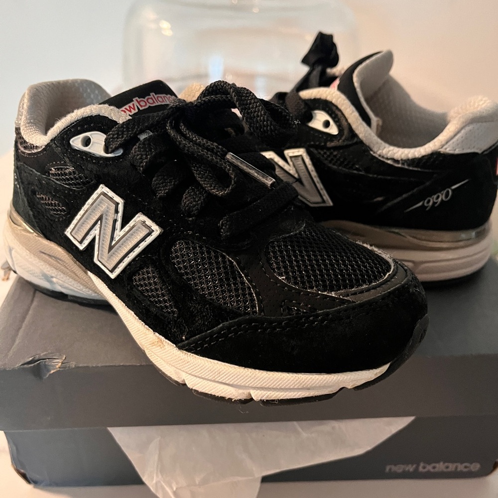 SOLD——New Balance 990
